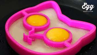 cat-shaped-egg-mold-sunny-side-breakfast-gif-3