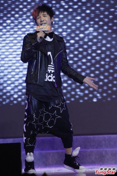 什么事都得靠自己图片_电视台的收入靠什么