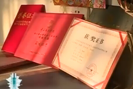 来自星星的男孩考过钢琴十级 欲寻音乐教师指