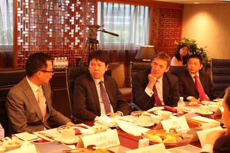 思·享·汇金融晨会 投资家共商全球经济形式