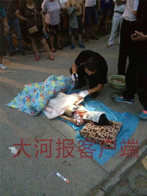 郑州:8岁男孩在小区内玩耍时被轧死