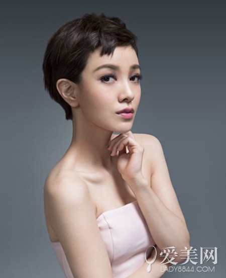  郭采洁素颜旧照呆萌开扒小时代女主素颜真容