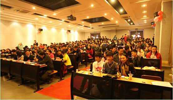 江西泰豪动漫学院举行封面人物暨校园形象大使