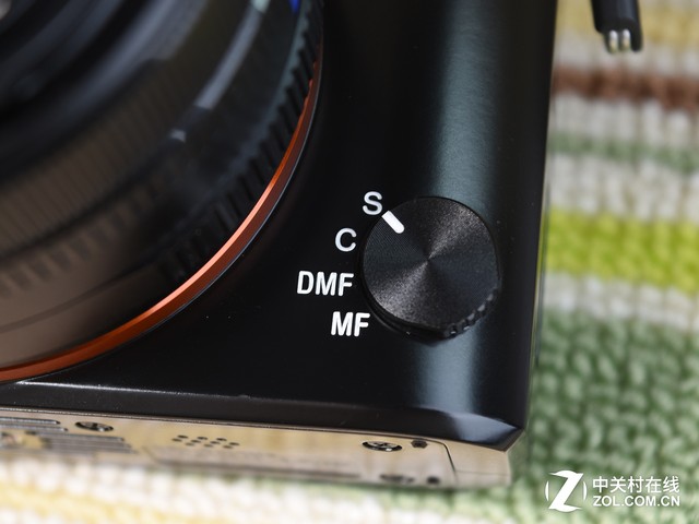 全幅便携新王者索尼黑卡RX1RII评测