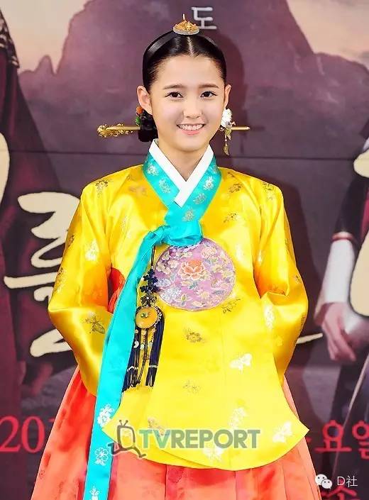 她是《拥月》旼花公主 家有8男5女 却传来噩耗