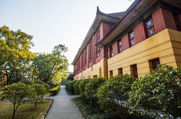 广西有哪些大学