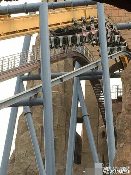  过山车停半空中  游客倒悬20分钟|游客|过山车_