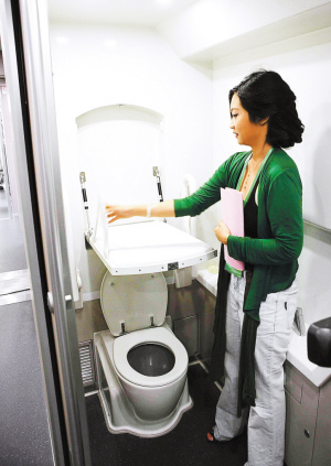 动车卫生间采购价令人咋舌