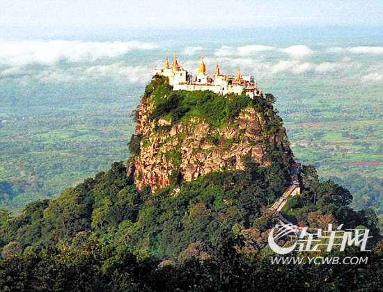 1500米高死火山上的神奇寺庙