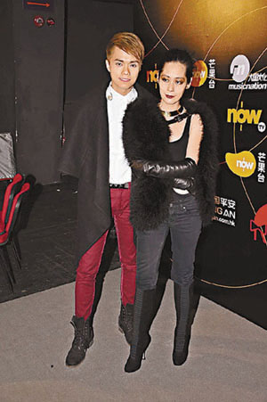 张敬轩计划亲到美国送偶像最后一程。