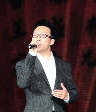 山西富豪花7000万嫁女 朱军范玮琪明星助阵(组