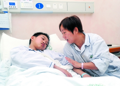 咸宁母亲樊红一心割肝救子