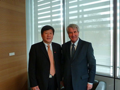 驻斯特拉斯堡总领事张国斌拜会法国政府部长、