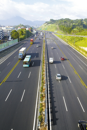 集宁到包头高速路今天封路吗