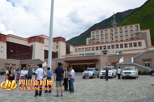 网媒记者走进理县 图1