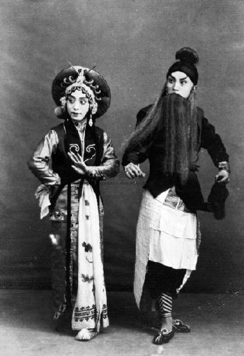 　　民国年间的《打渔杀家》剧照