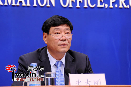 图为自治区副主席史大刚。