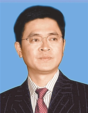 李华