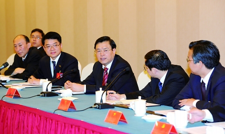 张德江:深入贯彻落实科学发展观 全面开创重庆