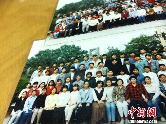 高中媒体:看了视频播发的刘洋英语课同学后我女人吗情趣用品有常用经图片