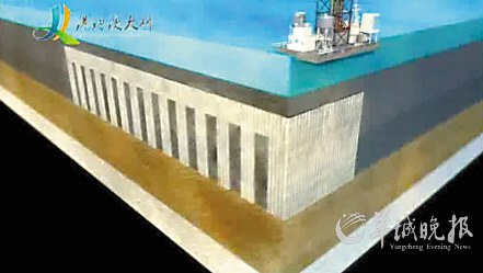 密实的砂桩打入海底40米下的硬土层