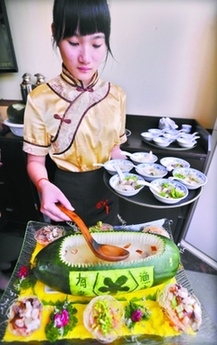 经典粤菜八宝冬瓜盅。