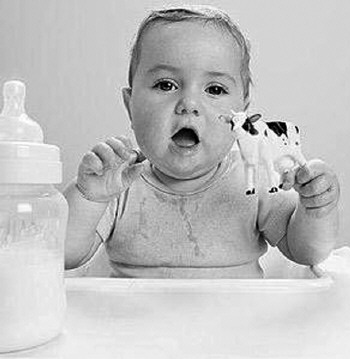 牛初乳禁令背后:孩子不是实验品