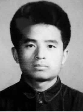 毕福剑青涩照 (资料图)