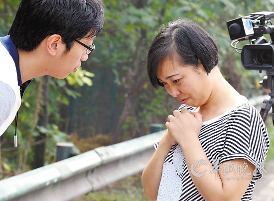 被逼卖淫幼女母亲获释 湖南政法委调查警察包