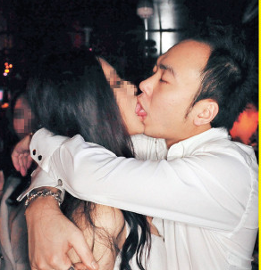 “富少淫魔”李宗瑞与多位女星不雅视频流出，李宗瑞与女星激情舌吻