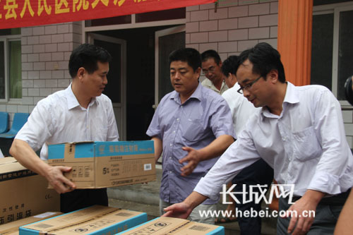 收入证明_县医院的医生收入如何(3)