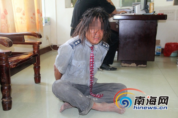 　　19日凌晨，三亚市公安局月川派出所将砸损12辆轿的嫌疑人抓获。(南海网记者邓松摄)