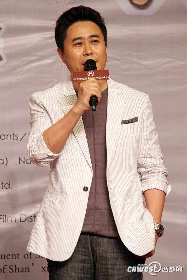 张蠡(点击图片翻页)