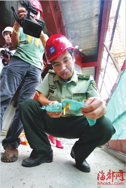 消防检查十余家工地被罚