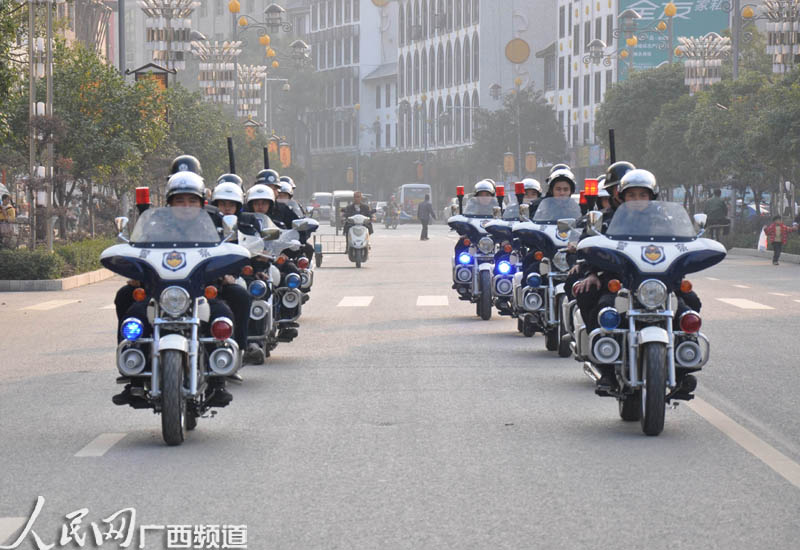 公安局长支招:柳微车+摩托车昼夜巡逻使城区案