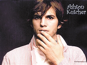 艾什顿·库彻登顶