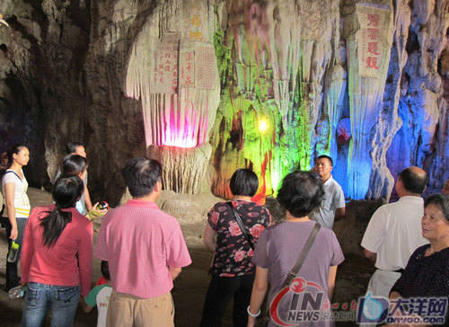 阳春市区人口_...市,经茂名市、阳春市、云浮市,引入肇庆市肇庆东站,向东跨北(3)