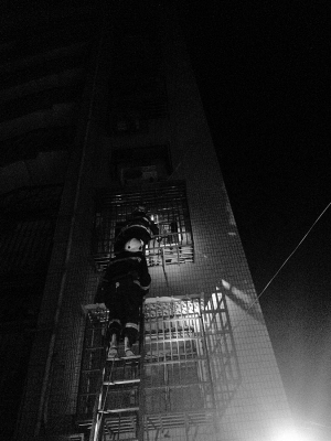 宏大商厦27幢306煤气泄漏 浓度达到爆炸临界