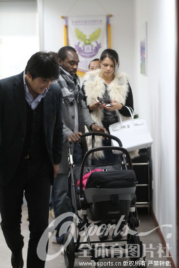 (图)2012中超大连最佳球员出炉 乌塔卡于大宝