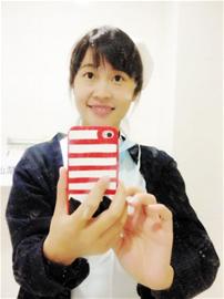 青岛最美小护士:脱大衣给老汉发烧裹床单值夜