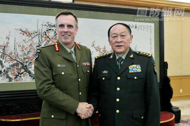 梁光烈会见新西兰国防军副司令