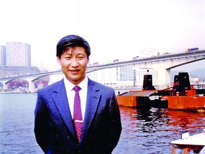 访问爱尔兰,习近平秀一脚远射