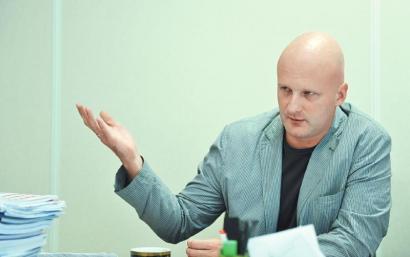 不走灰色清关价格贵一倍_资讯频道_凤凰网