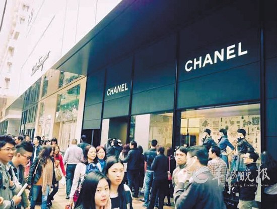 广州奢侈品店悄悄打折去香港不如本地血拼