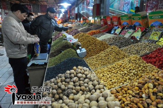 新疆特色林果品牌之路越走越宽