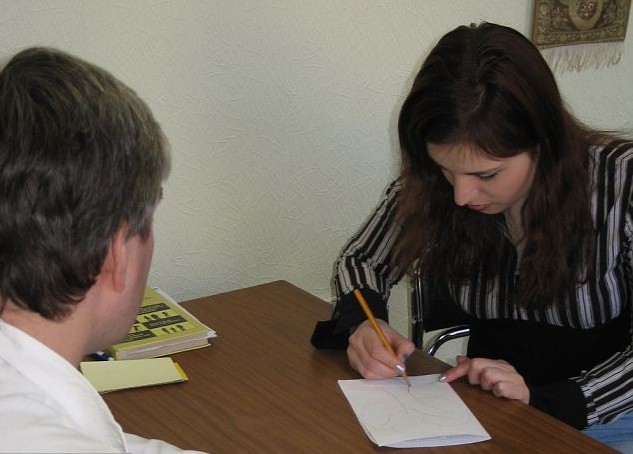 俄罗斯医生戒瘾出奇招 柳条抽打臀部助瘾君子