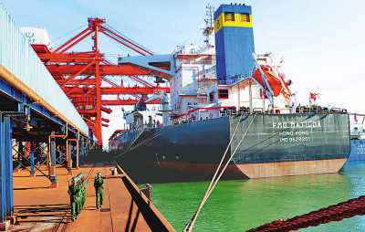 京唐港区去年货物吞吐量1.7亿吨(图)