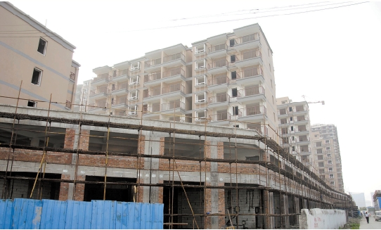 从 项目停工 到 开发商破产 等了四年的经适房烂