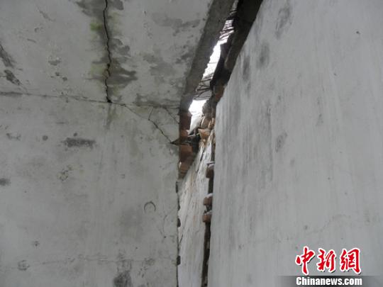 哈萨克斯坦6.1级地震致新疆部分房屋及棚圈受