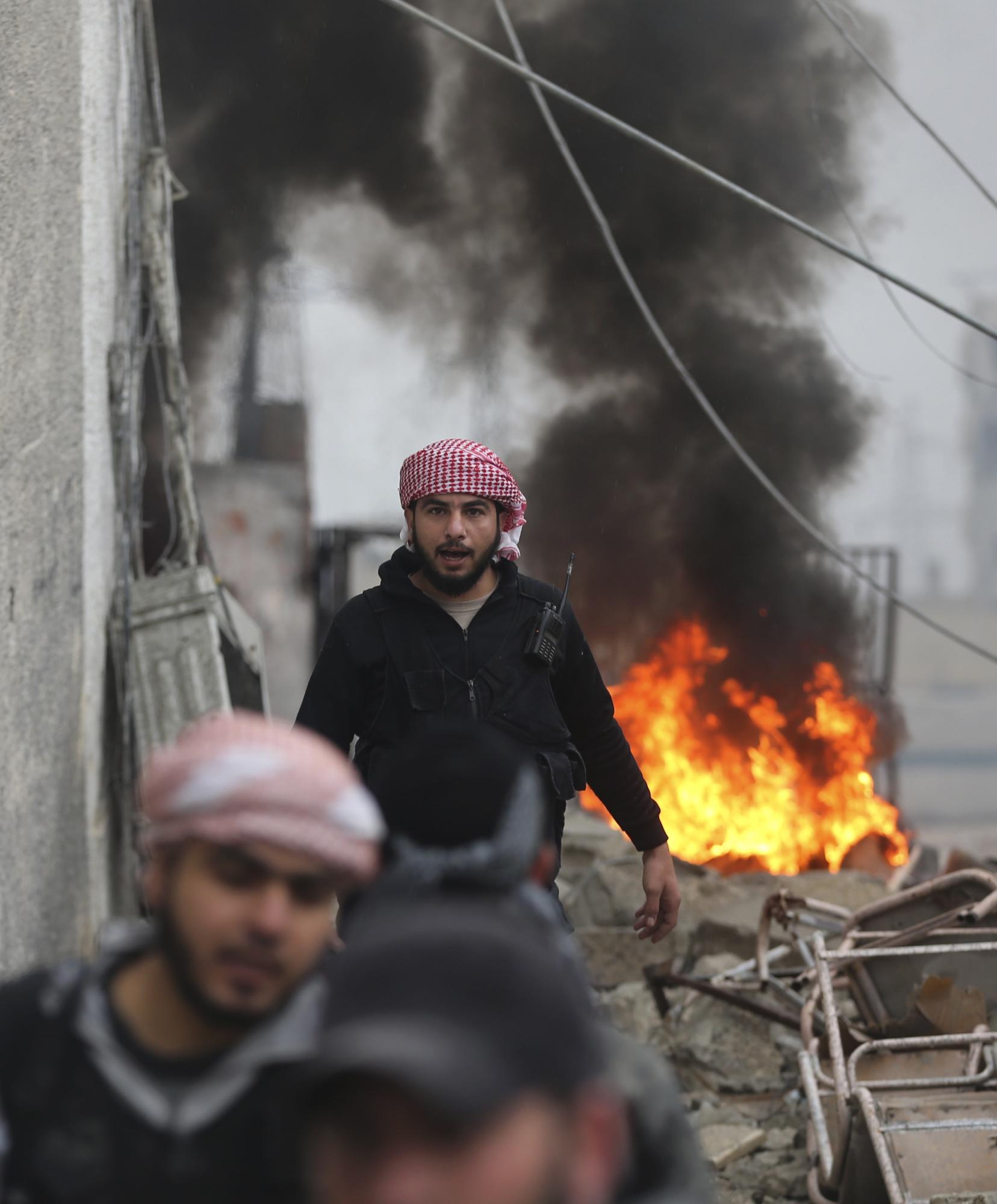 叙军方称遭以色列战机轰炸 反对派愿有条件谈